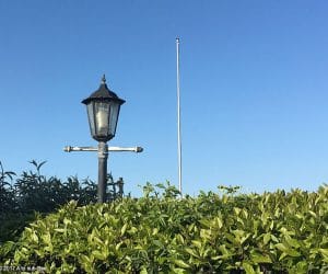 Tiny lamp post